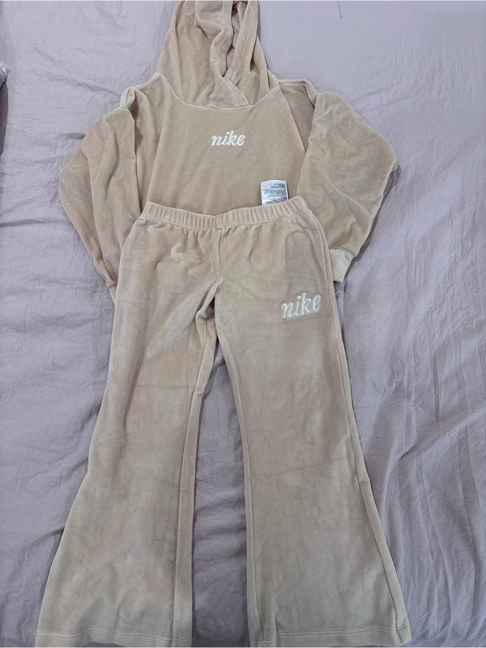 Nike Kids Beige Velour Flared outfit